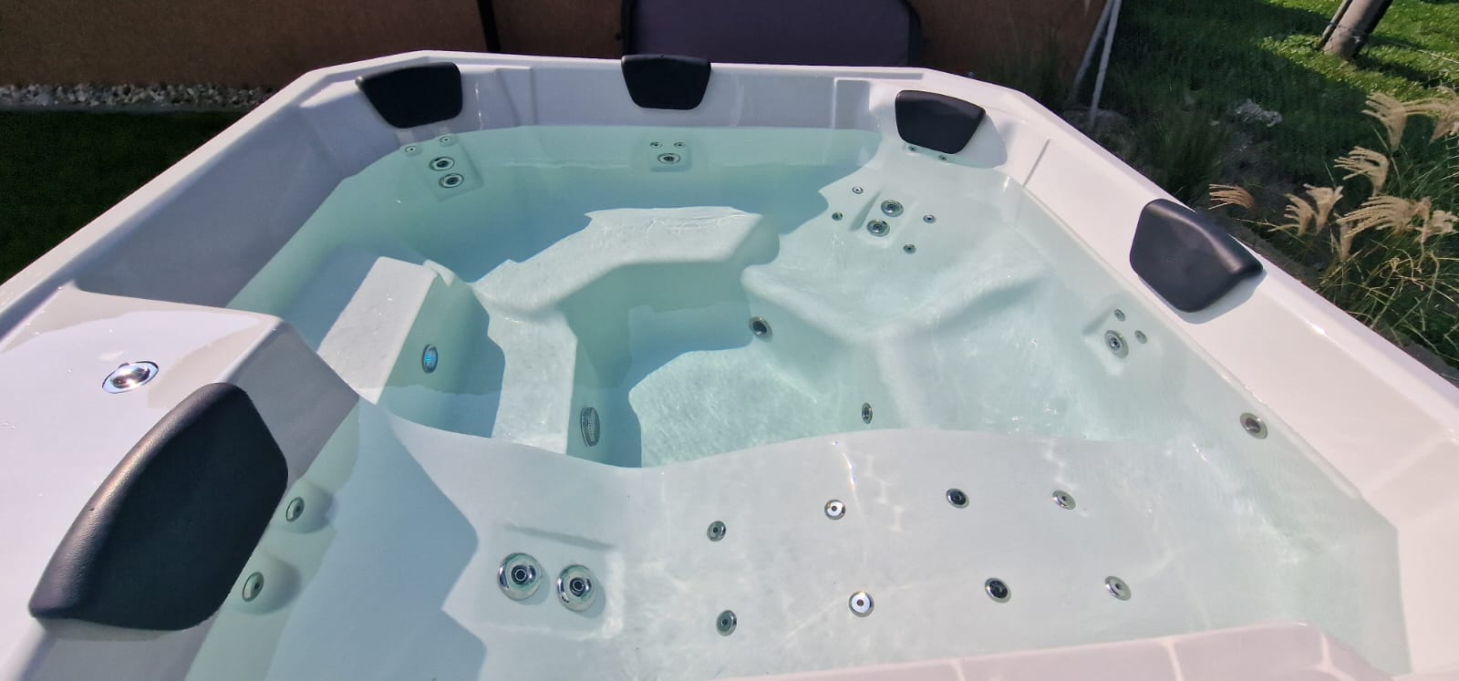 Jacuzzi